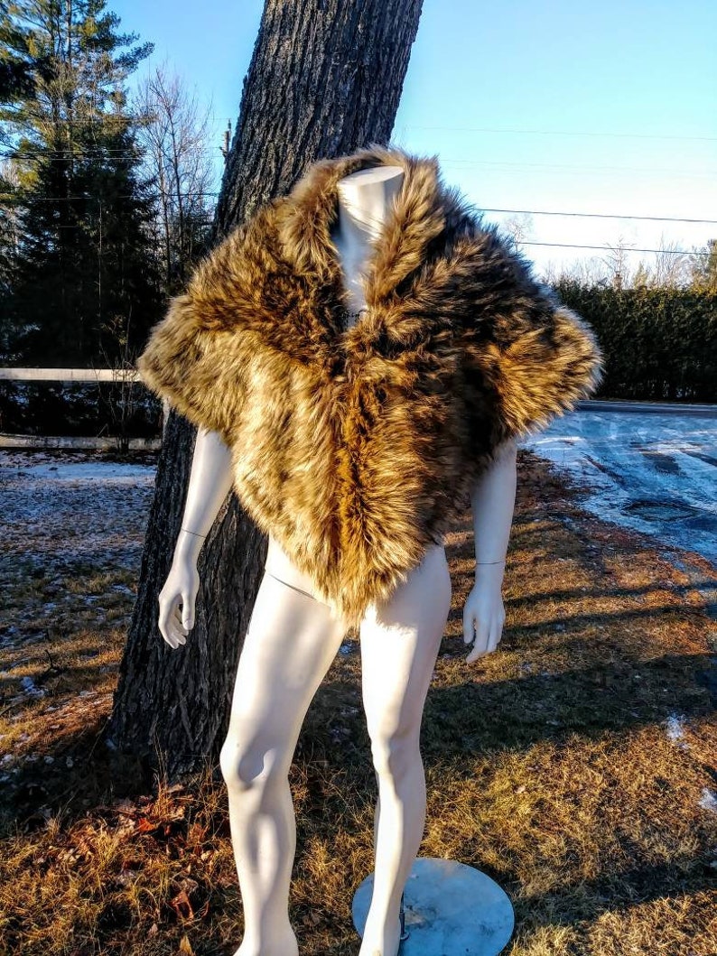 Brown Wolf Fur Capelet